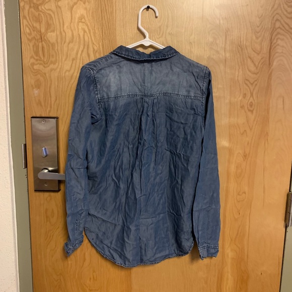 Long sleeve button down - Picture 3 of 3